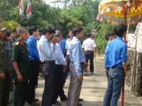 Thị đoàn - Hội CCB thị xã tổ chức hành trình về với Giỗ tổ Hùng Vương