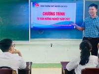 Đoàn trường THPT Nguyễn Duy Hiệu tư vấn hướng nghiệp năm 2022