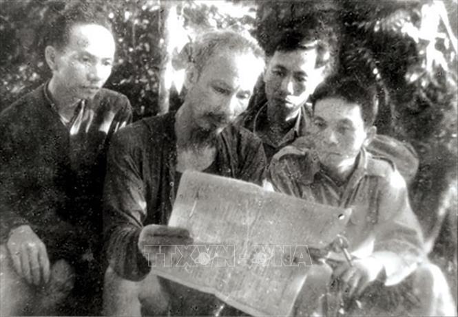 Chủ tịch Hồ Chí Minh - Người sáng lập và xây dựng nền báo chí cách mạng Việt Nam