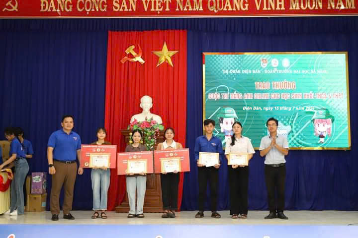 Cuộc thi trực tuyến tiếng Anh năm 2024